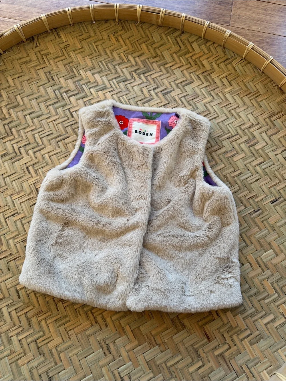 KIDS MINI BODEN BEIGE FAUX FUR TEDDY SHERPA VEST GILET APRES SKI BOHO WINTER EUC